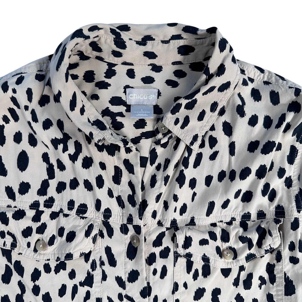 Chicos Leopard Print Button Up Shirt‎ Women Size 1 Medium Long Sleeve Top